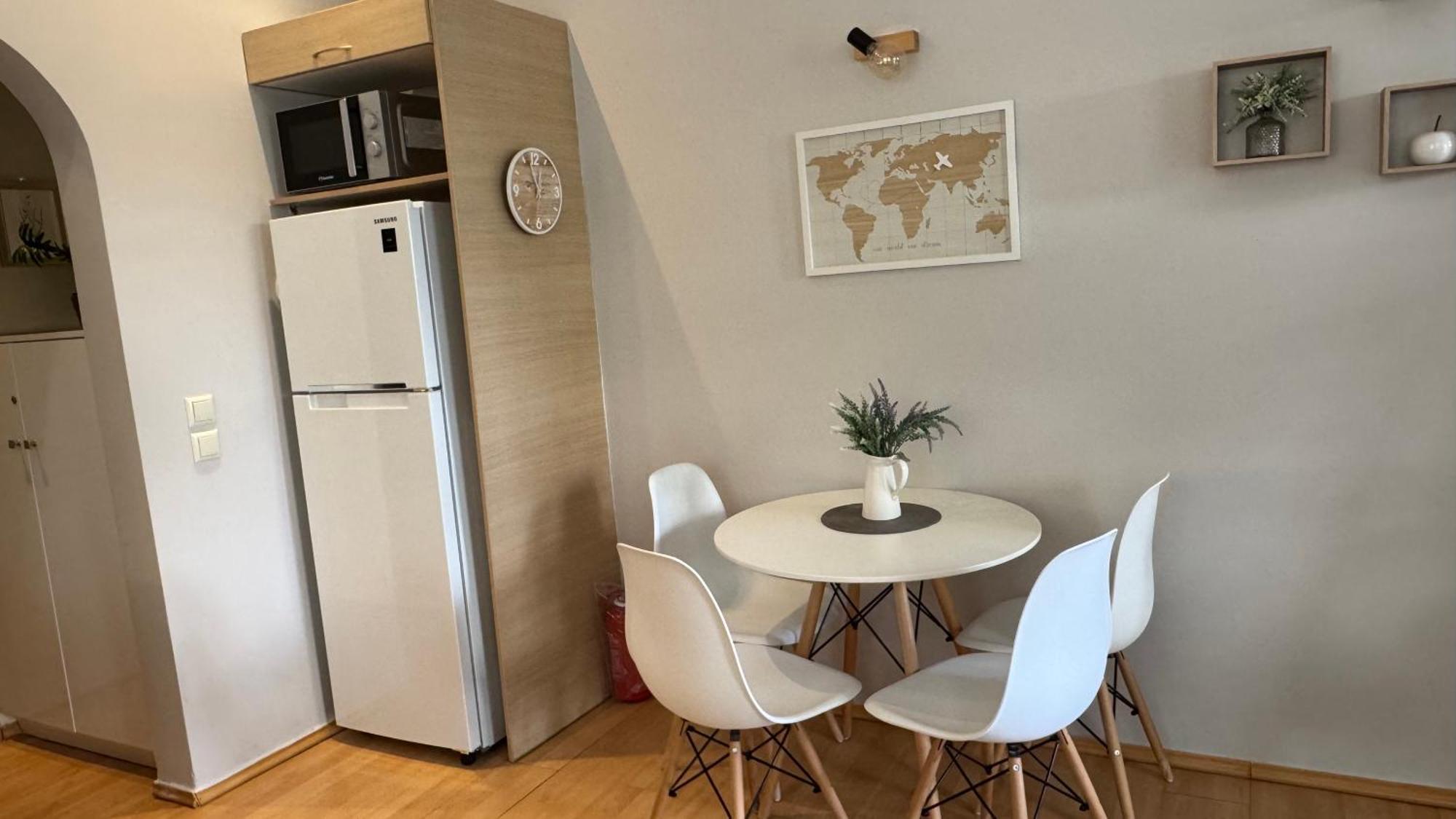 Elegant Glyfada Apartment-Private Garden-Near Metro Atenas Exterior foto